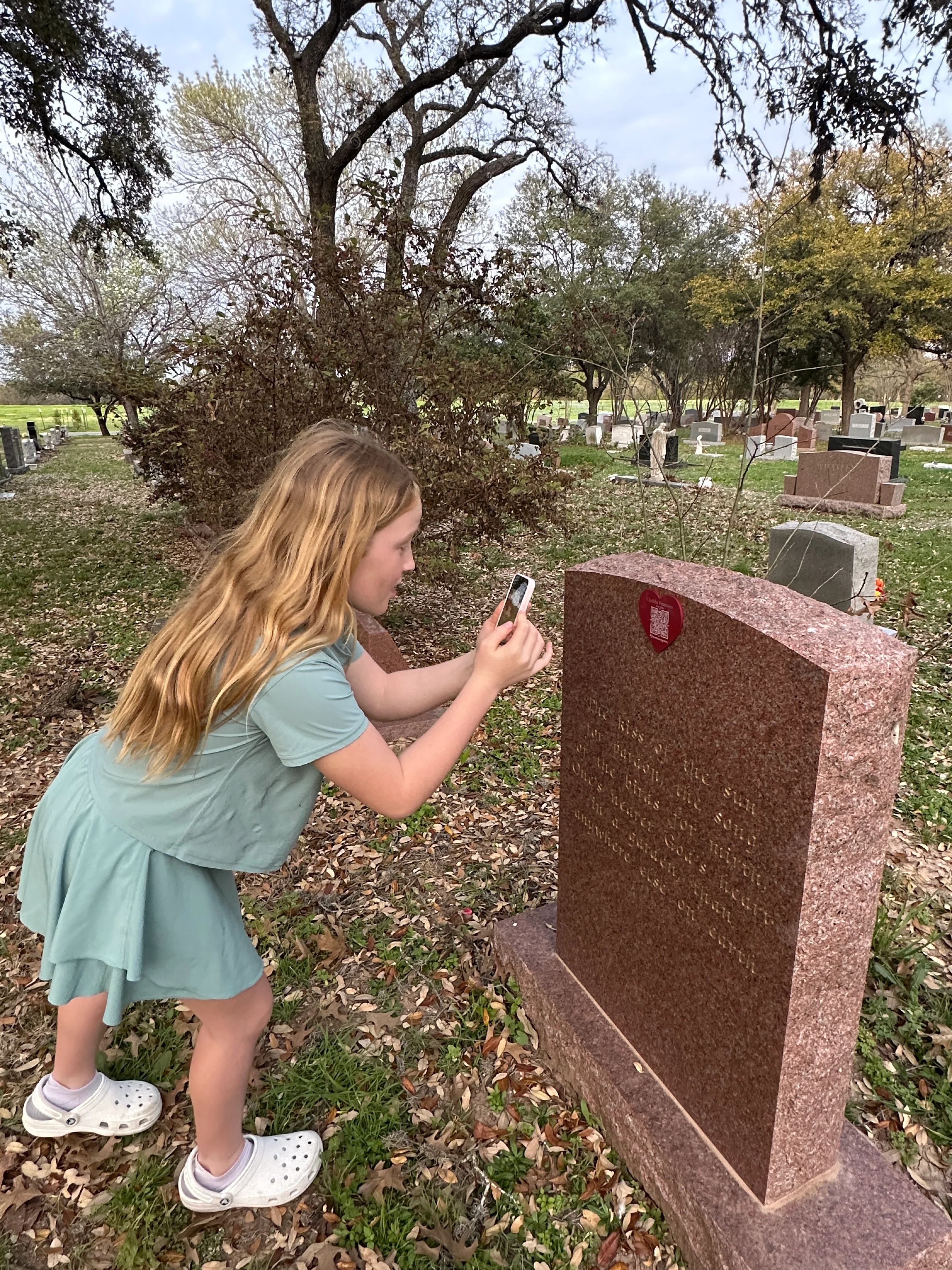 Memorygram QR Medallion: Includes Virtual Memorial & Voice Feature - Image 14